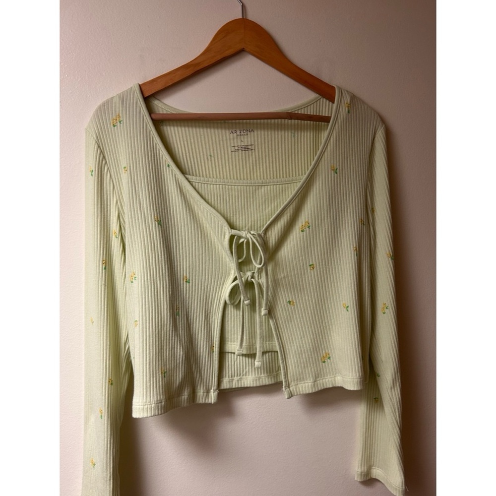 Arizona Jean Company Green Long Sleeve V-Neck Blouse with Tie Front